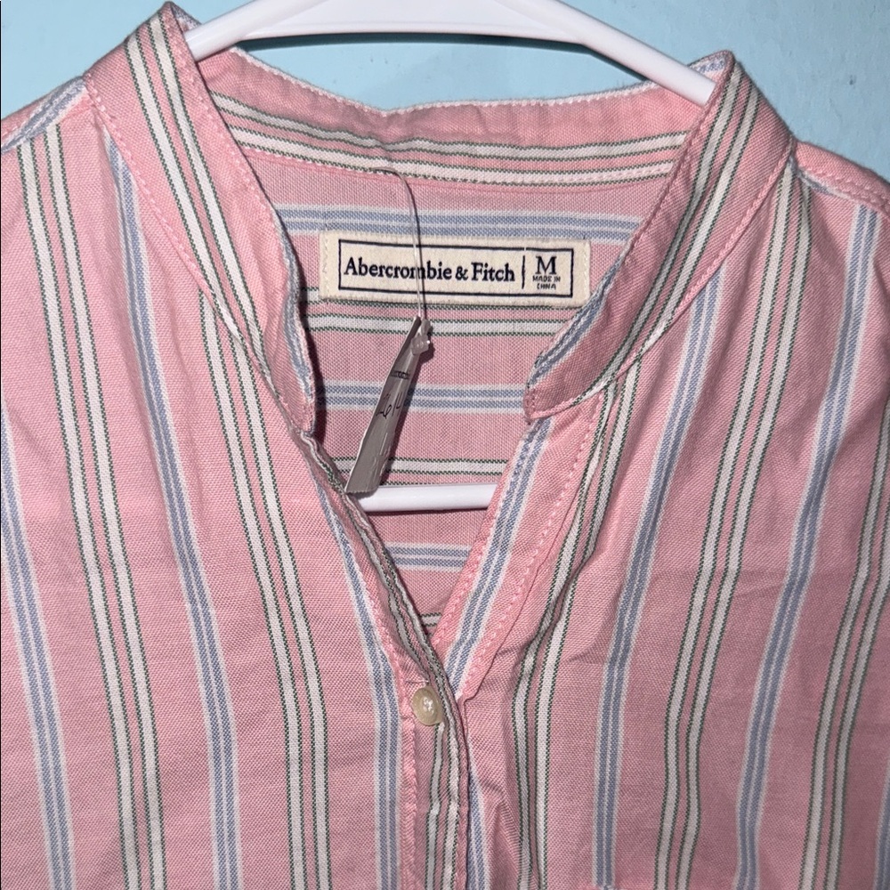 Abercrombie & Fitch Men's Pink and White Striped Shirt